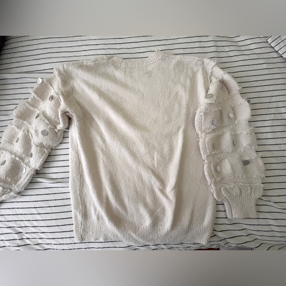 White comfy sweater with silver sequins